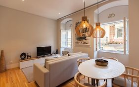 Flh Baixa Contemporary Flat